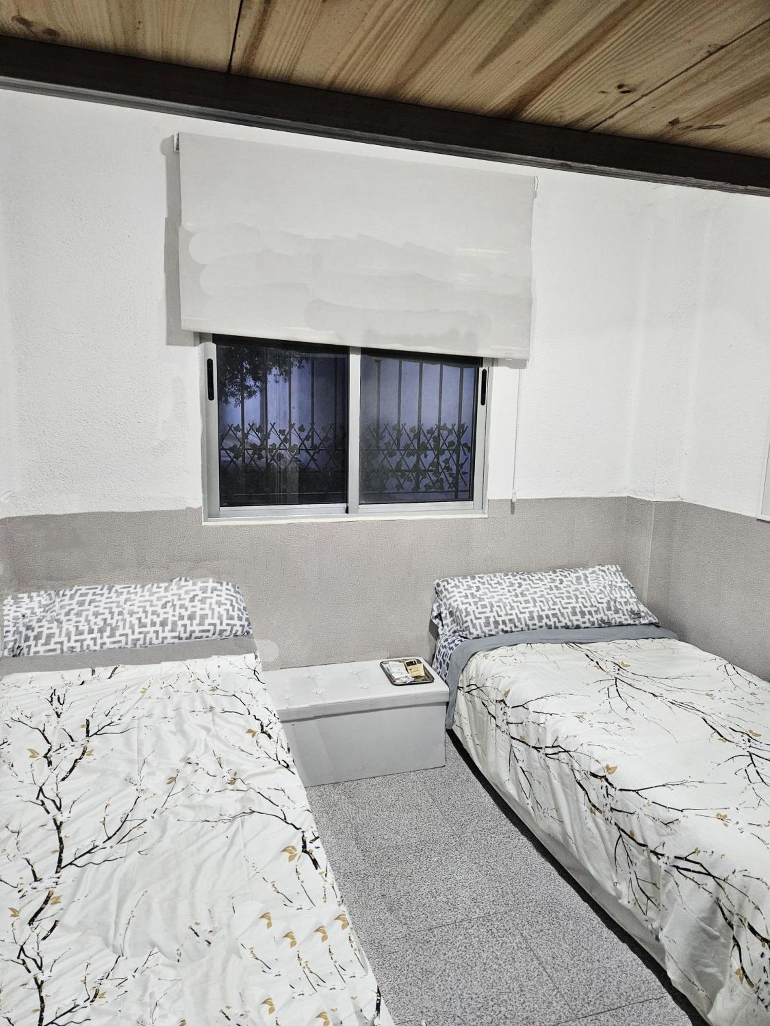 Habitacion En Casa De Familia "Valenciabonita" Екстериор снимка