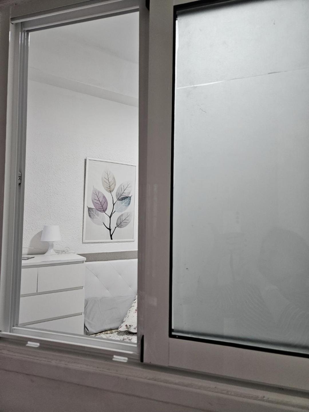 Habitacion En Casa De Familia "Valenciabonita" Екстериор снимка